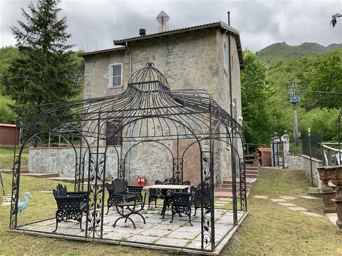 Image No.3-4 Bed Property for sale