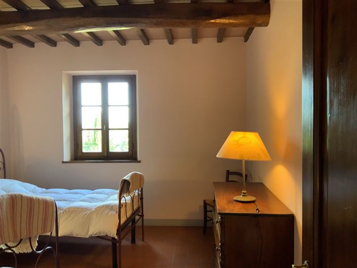 Image No.12-4 Bed Property for sale