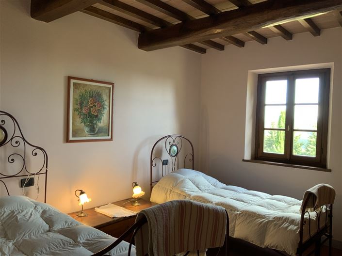 Image No.11-4 Bed Property for sale