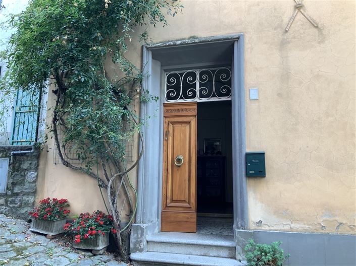 Image No.6-5 Bed Property for sale