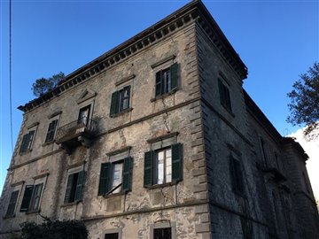 1 - Lucca, Villa