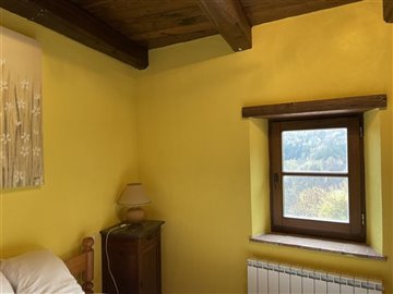 d2ab8fd7-3663-4bfe-9584-2272795c3a8e