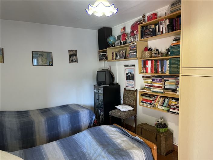 Image No.9-2 Bed House for sale