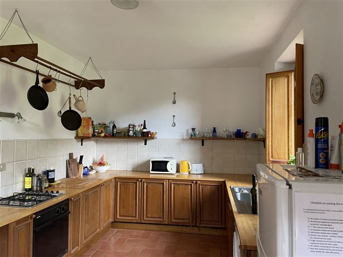 Image No.5-2 Bed Property for sale