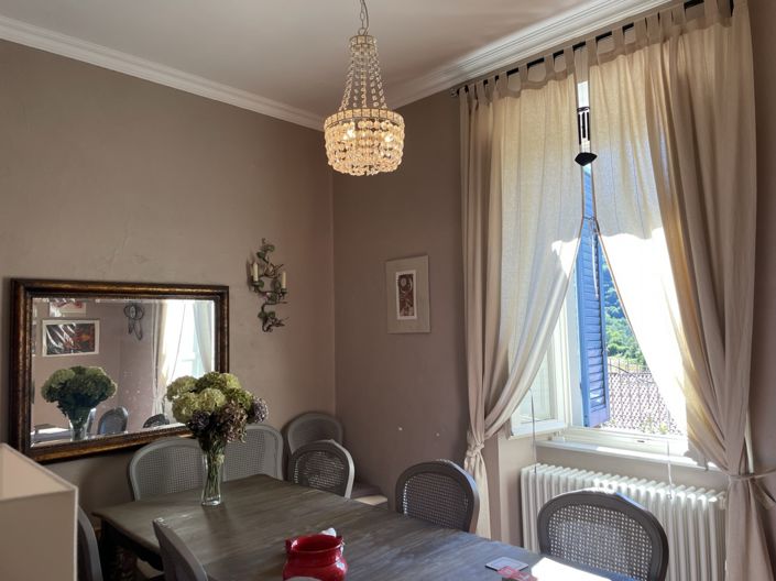 Image No.8-5 Bed Property for sale