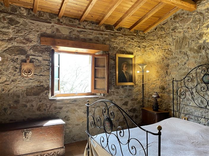 Image No.23-2 Bed Property for sale