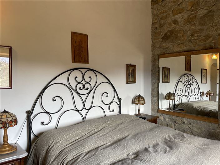 Image No.21-2 Bed Property for sale