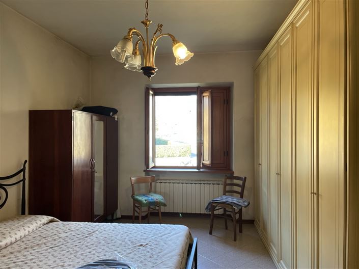 Image No.16-5 Bed Property for sale