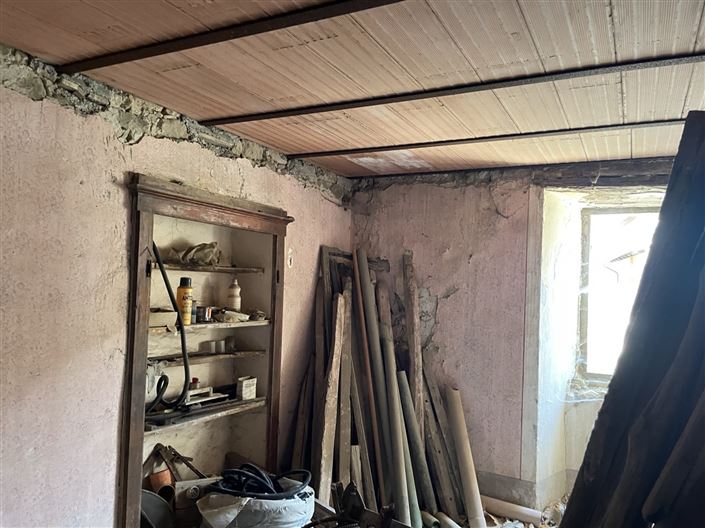 Image No.17-2 Bed Property for sale