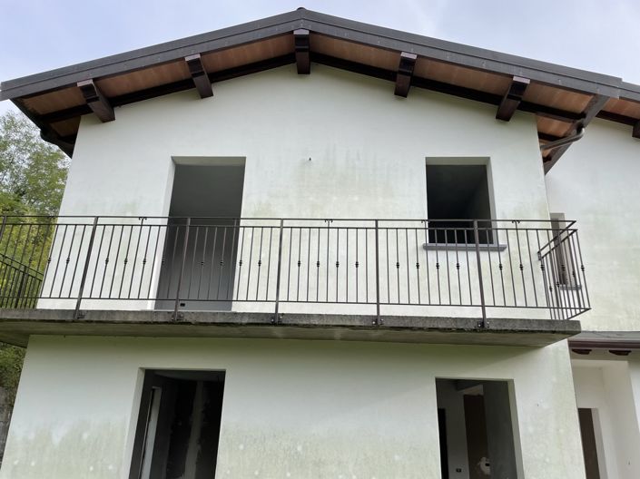 Image No.11-Propriété de 3 chambres à vendre