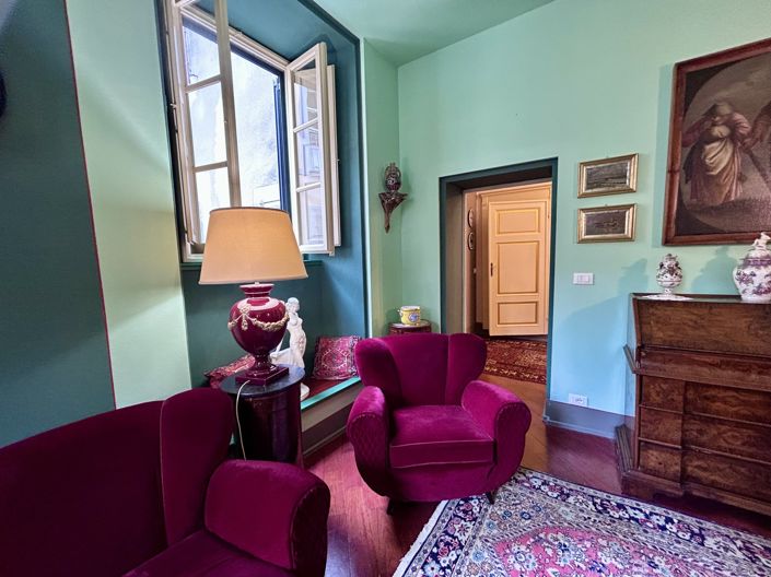 Image No.5-2 Bed Property for sale