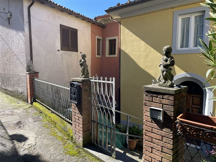 Image No.10-Propriété de 3 chambres à vendre à Gallicano