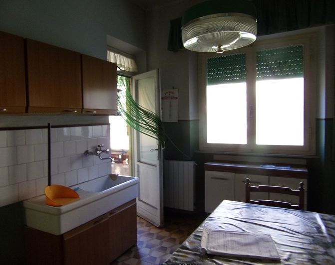 Image No.10-3 Bed Property for sale