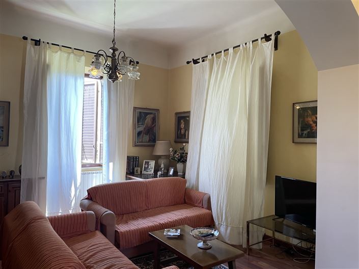 Image No.18-6 Bed Villa for sale