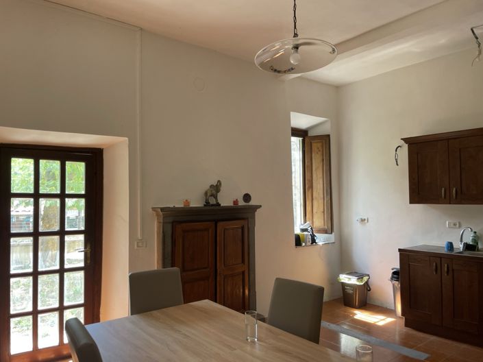 Image No.6-Propriété de 4 chambres à vendre