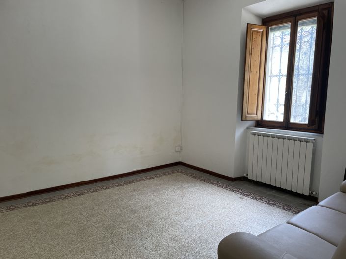 Image No.8-Propriété de 4 chambres à vendre