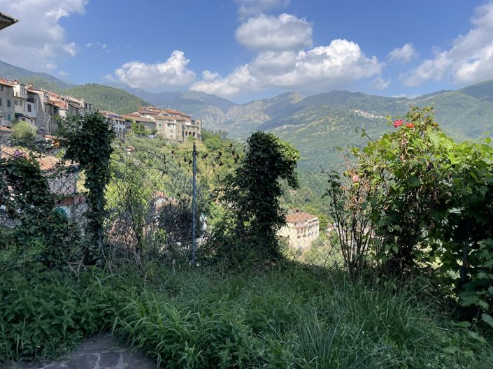 Image No.18-4 Bed House for sale