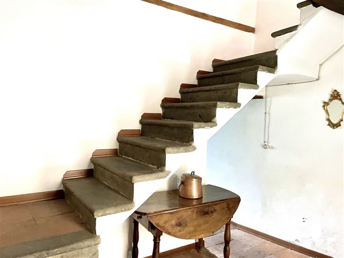 Image No.2-4 Bed House for sale