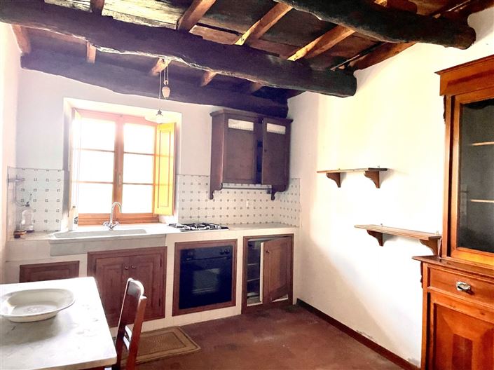 Image No.6-4 Bed House for sale