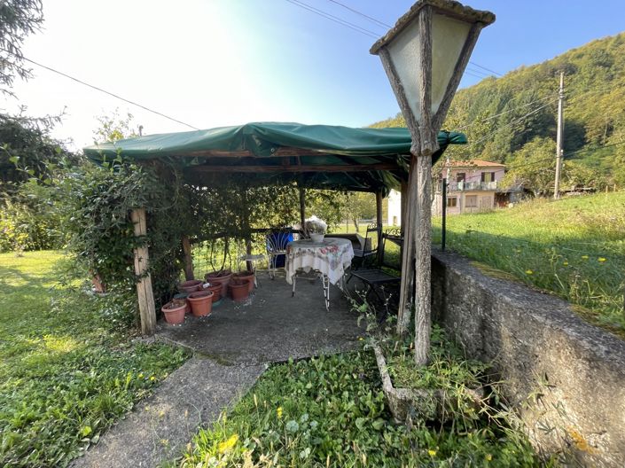 Image No.12-4 Bed Property for sale