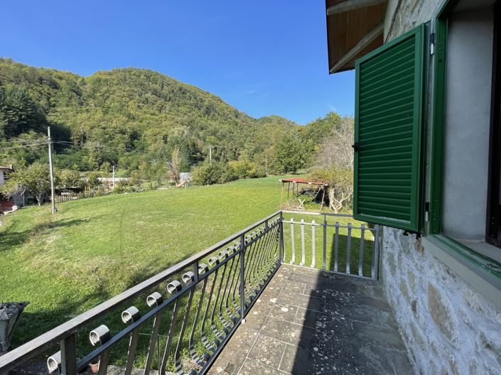 Image No.25-4 Bed Property for sale