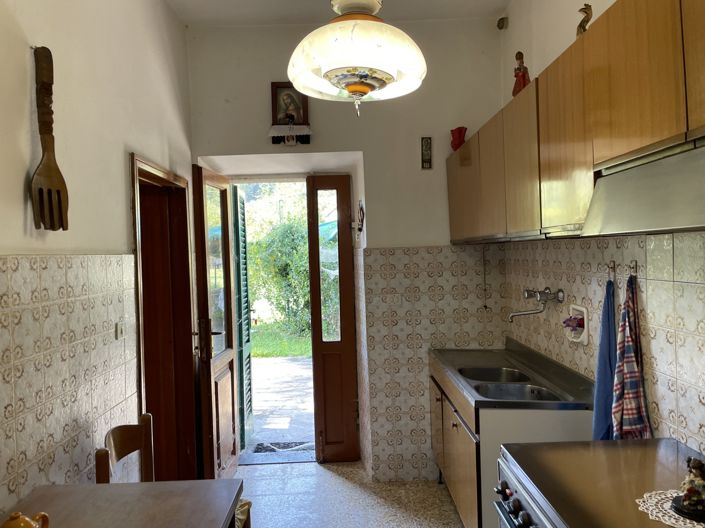 Image No.9-4 Bed Property for sale