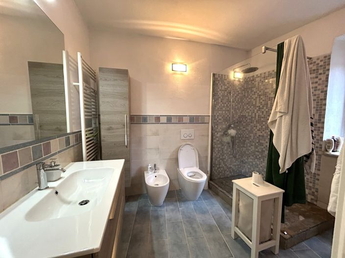 Image No.12-Propriété de 4 chambres à vendre à Coreglia Antelminelli