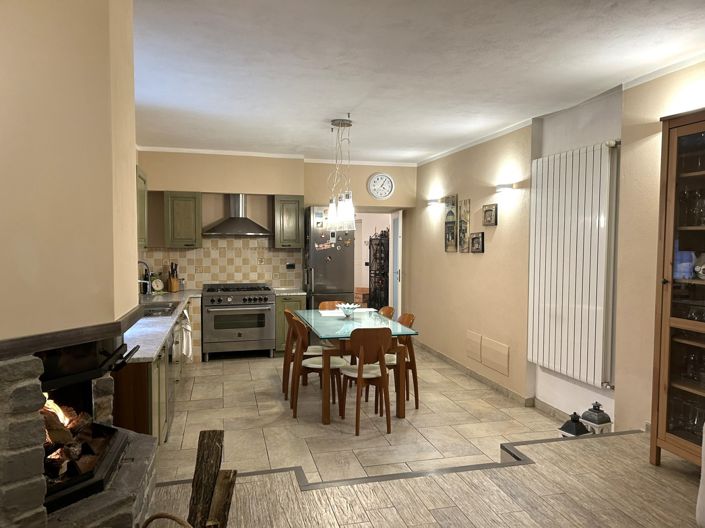 Image No.9-Propriété de 4 chambres à vendre à Coreglia Antelminelli