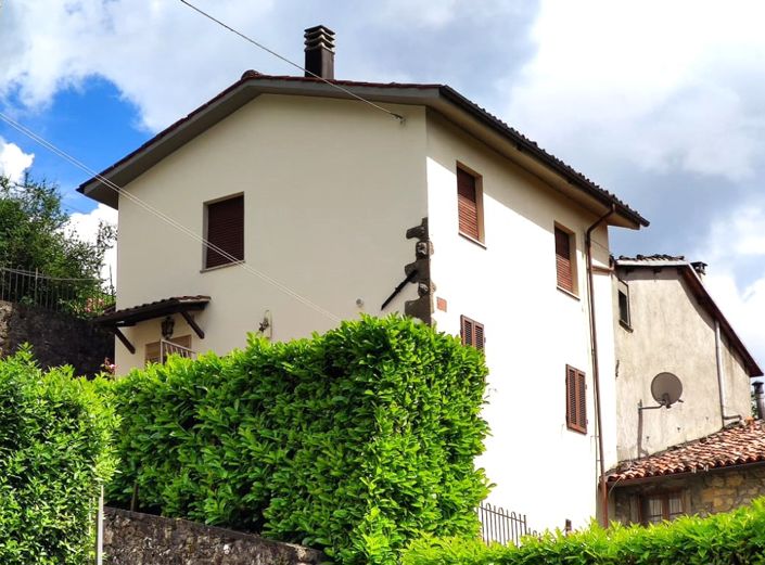 Image No.15-2 Bed Property for sale