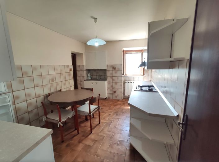 Image No.4-2 Bed Property for sale