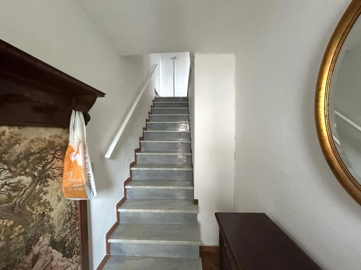 Image No.8-2 Bed Property for sale