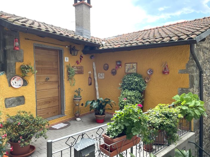 Image No.1-Propriété de 3 chambres à vendre à Coreglia Antelminelli
