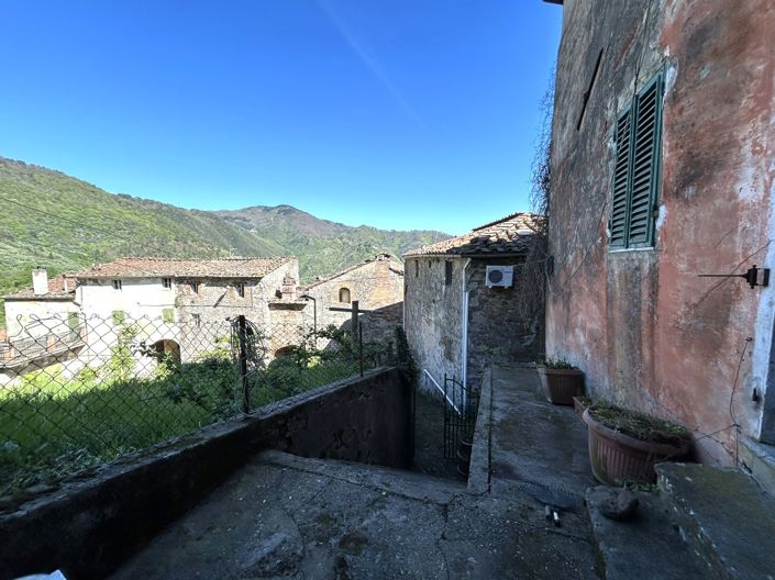 Image No.5-Propriété de 4 chambres à vendre à Lucca