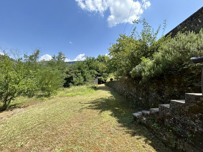 Image No.20-3 Bed Property for sale