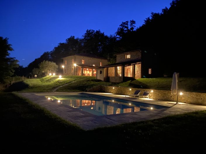 Image No.4-4 Bed Property for sale