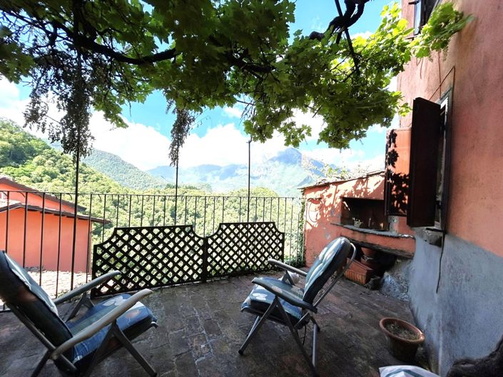 Image No.1-Propriété de 4 chambres à vendre à Gallicano