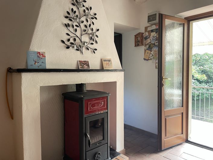 Image No.11-2 Bed Property for sale