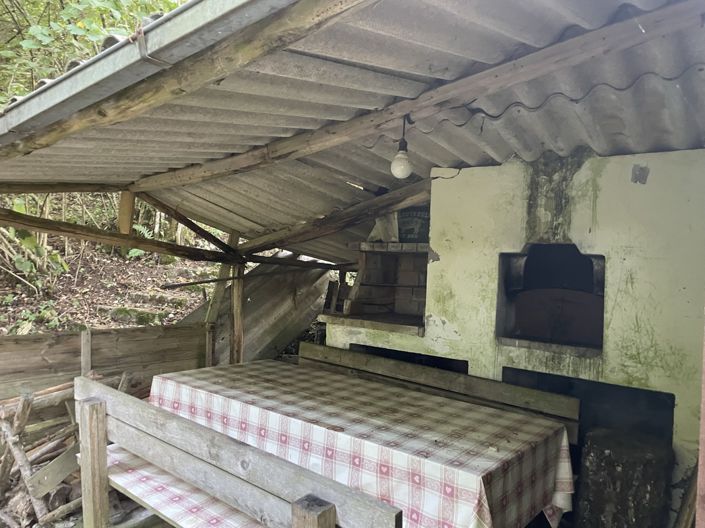 Image No.20-2 Bed Property for sale