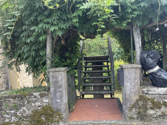 Image No.4-2 Bed Property for sale