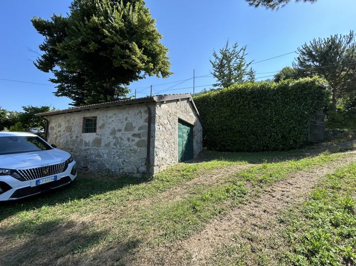 Image No.27-5 Bed Property for sale