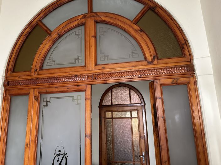 Image No.10-3 Bed Property for sale