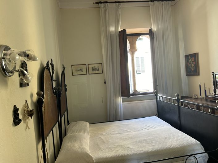 Image No.20-3 Bed Property for sale