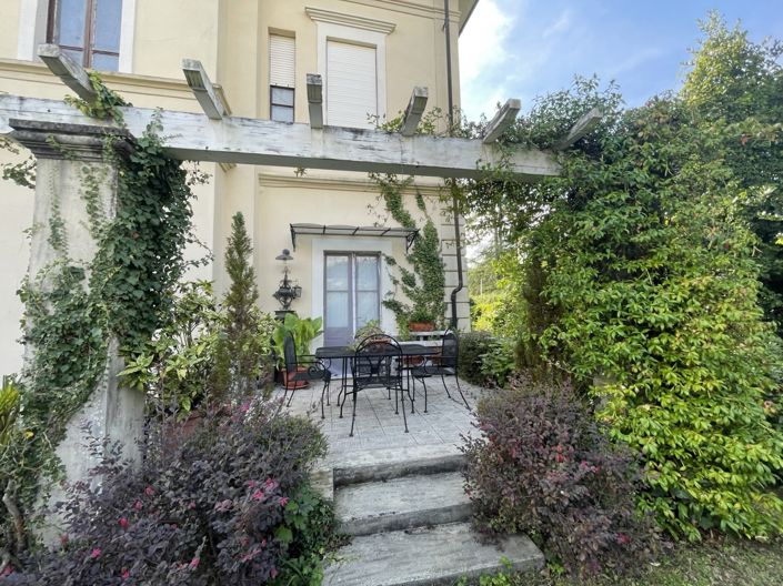 Image No.10-3 Bed Villa for sale