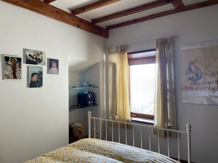 Image No.17-4 Bed Property for sale