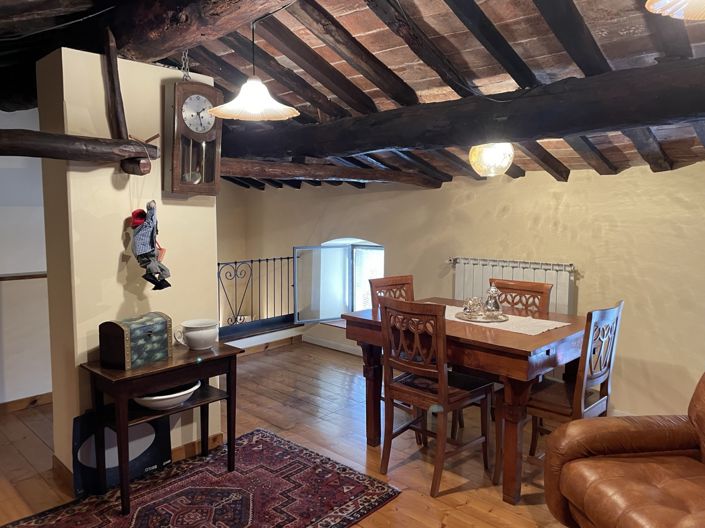 Image No.20-4 Bed Property for sale