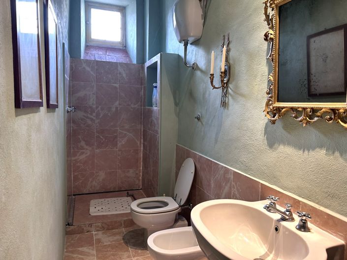 Image No.18-6 Bed Villa for sale
