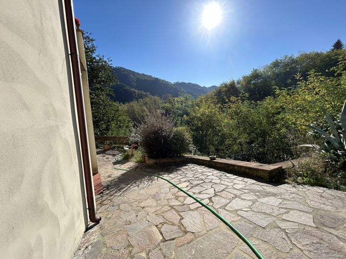 Image No.14-3 Bed Property for sale