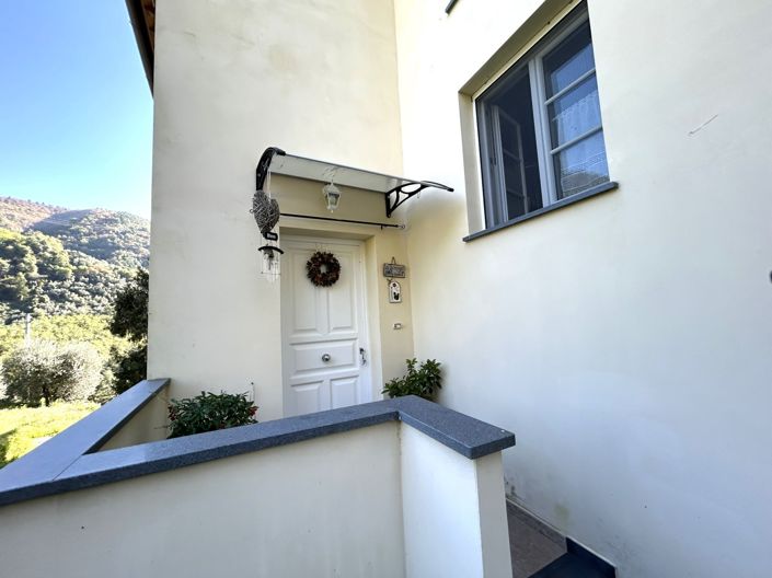 Image No.3-3 Bed Property for sale