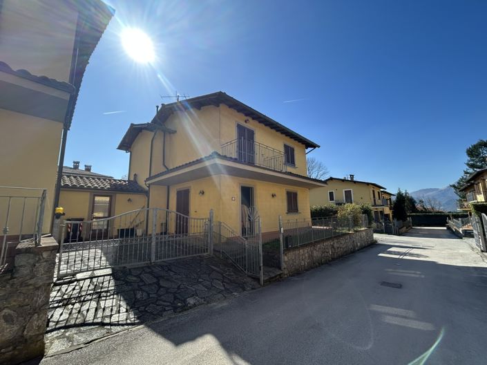 Image No.1-Propriété de 3 chambres à vendre à Barga