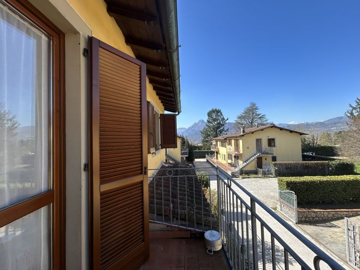 Image No.15-3 Bed Property for sale